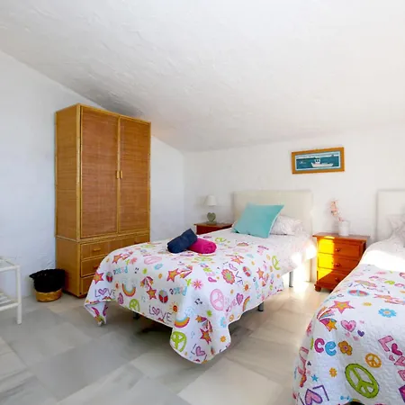 West Townhouse Seashells Holiday home *